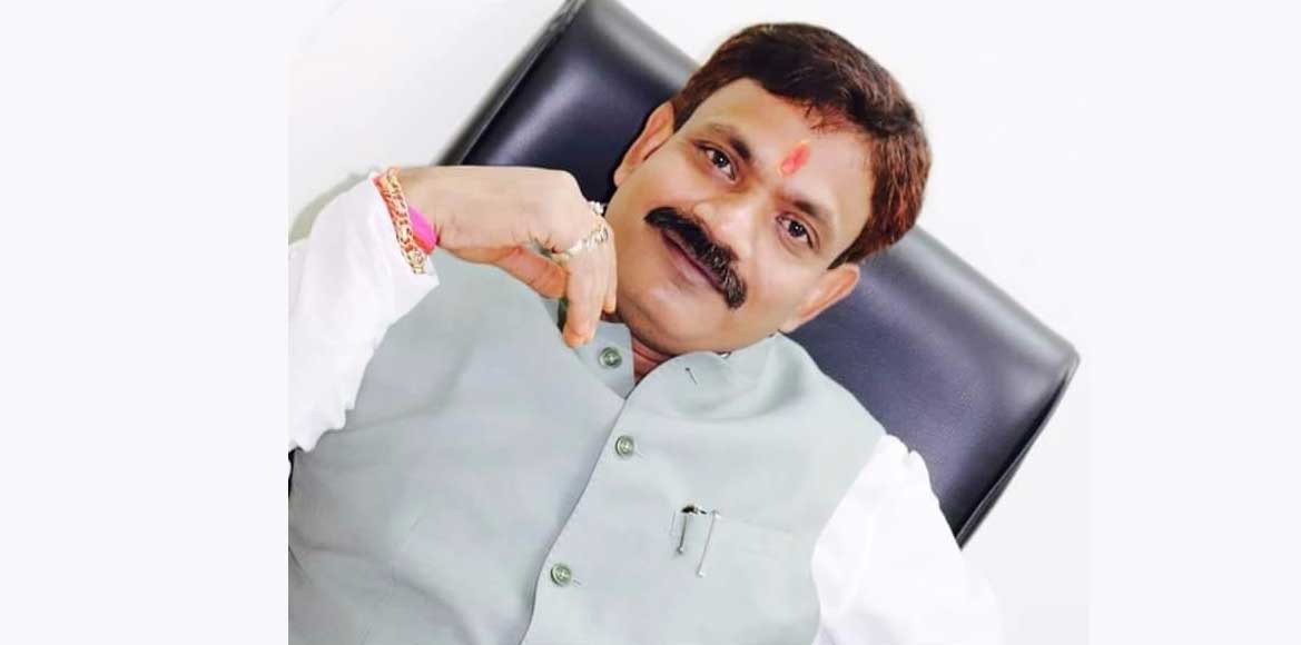 प्रत्याशी घोषणा के पहले स्वागत की तैयारी में जुटे डी.सी पटेल... - CG Sandesh
