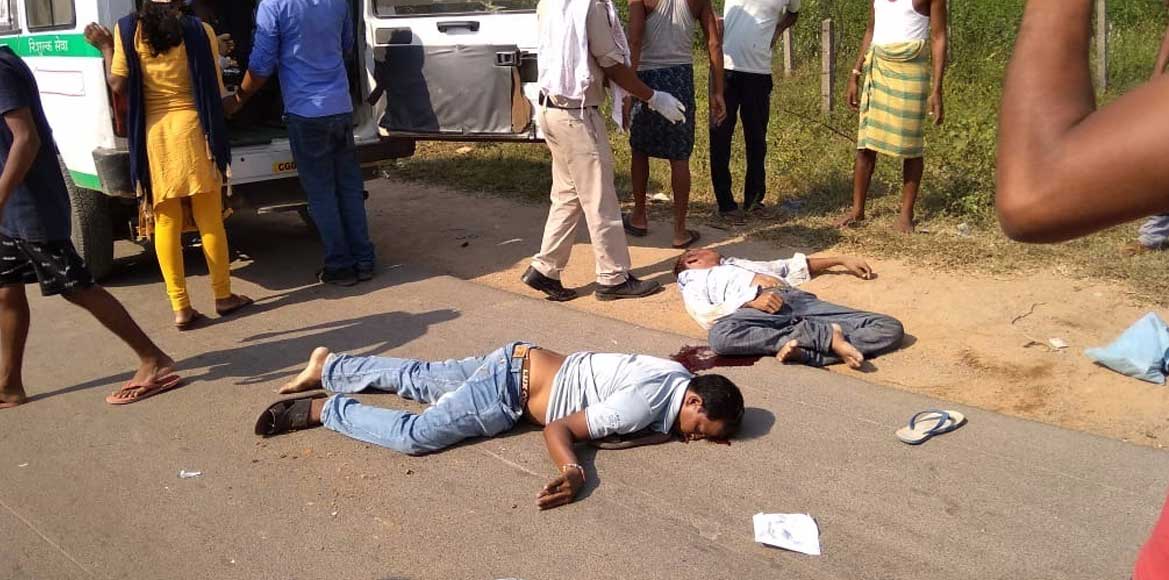 सड़क दुर्घटना में दो की मौत एक घायल - CG Sandesh