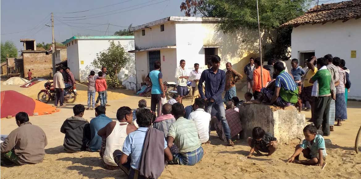 ठण्ड से बचने के लिए लोग अपना रहे तरह-तरह के उपाय - CG Sandesh