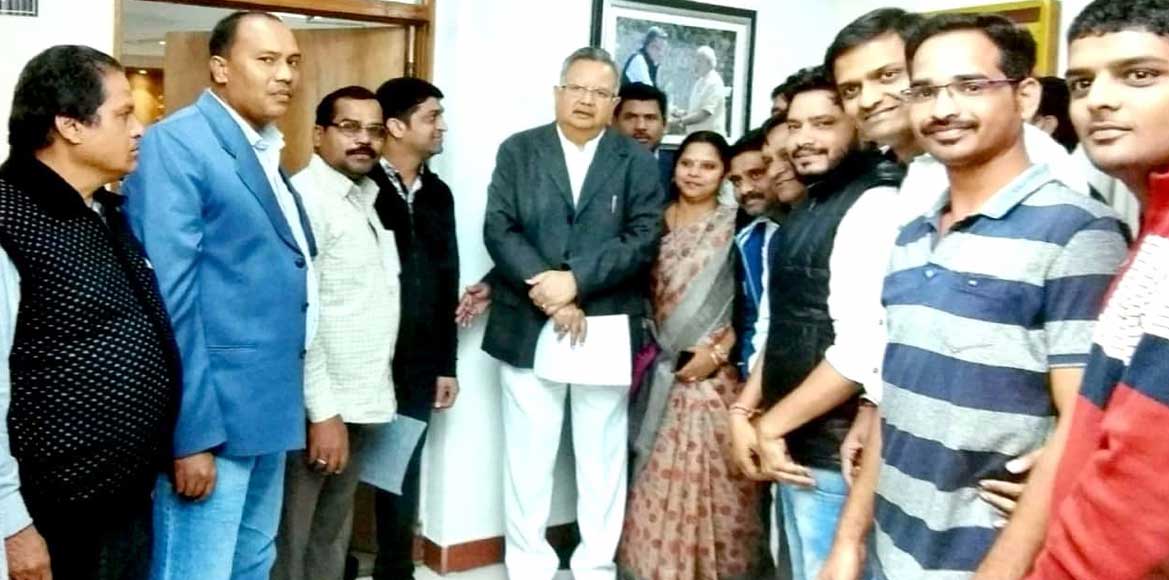 रूपकुमारी के नेतृत्व में सीएम से मिले राईस मिल संचालक