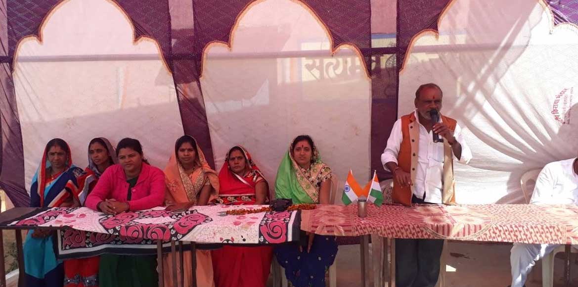 पिथौरा - ग्राम ठाकुर दिया खुर्द में गणतंत्र दिवस धूमधाम से म... - CG Sandesh