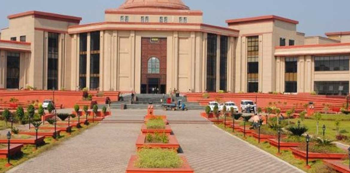 अचानकमार टाइगर रिजर्व में ग्रामीणों की आवाजाही मामले में हाई... - CG Sandesh