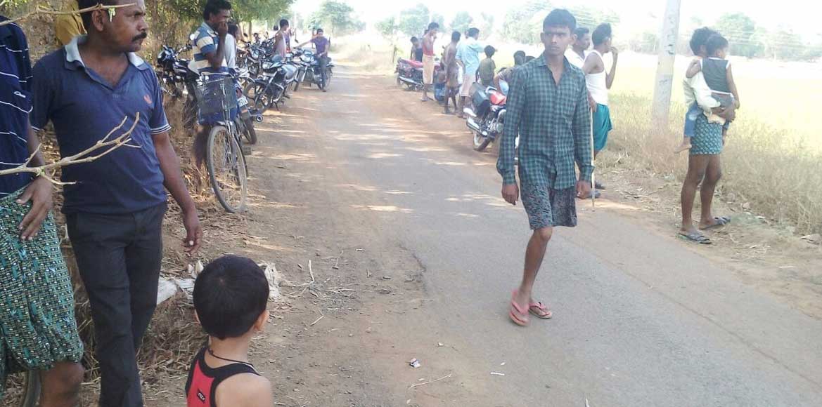 बसना – क्षेत्र में भालुओं के हलचल से बच्चे-बुजुर्गों में दहश... - CG Sandesh