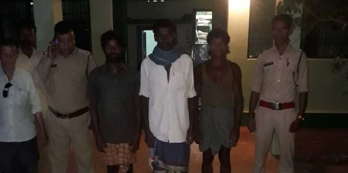 वन्य प्राणी की हत्या के बाद कर रहे थे बंटवारा अधिकारीयों ने ... - CG Sandesh