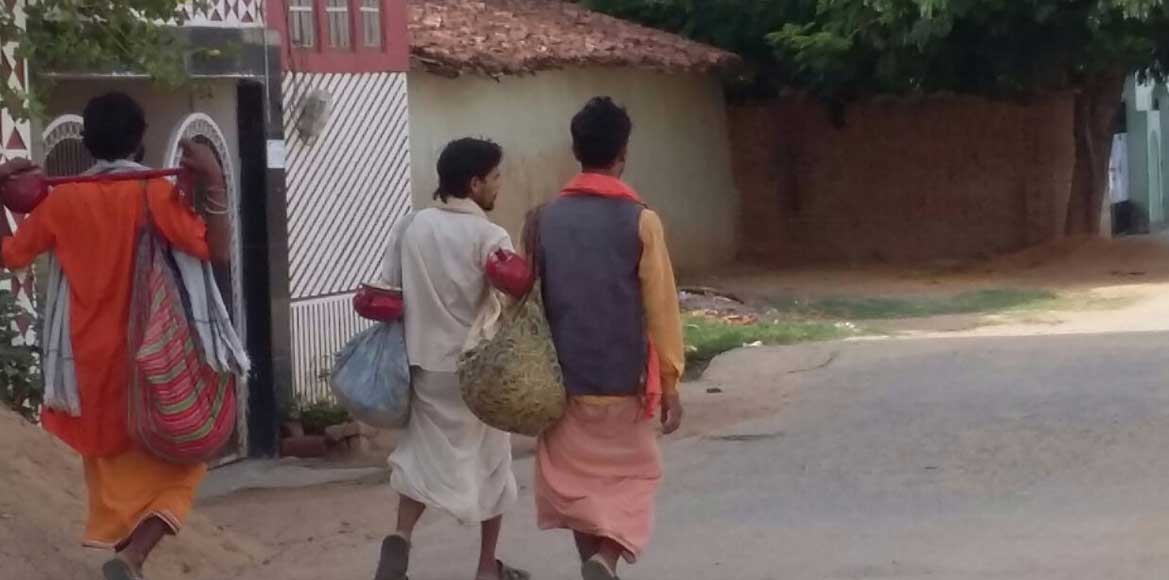 EXCLUSIVE: सावधान रहें! टोना टोटका और गृह क्लेश का झांसा देक... - CG Sandesh