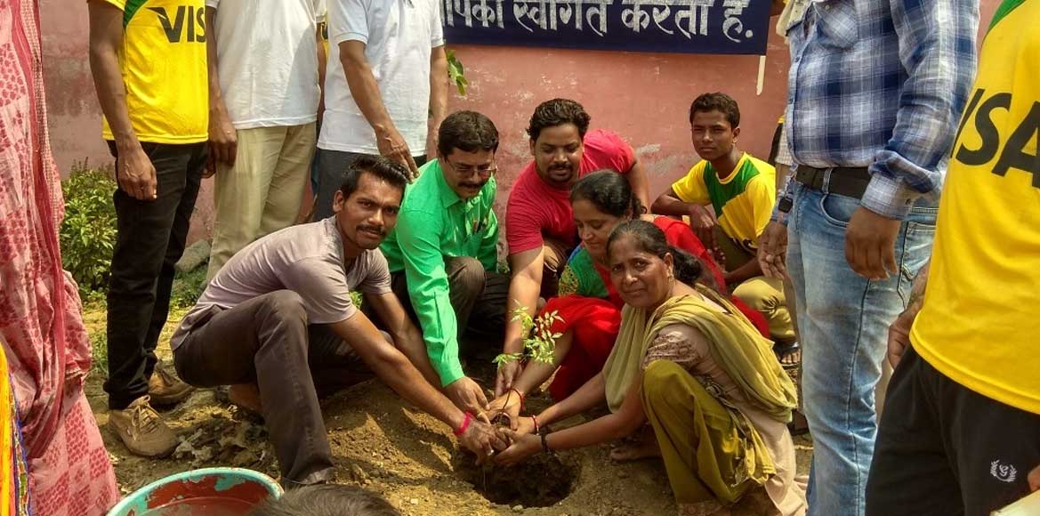भंवरपुर : पर्यावरण दिवस के अवसर पर पौधारोपण किया गया - CG Sandesh