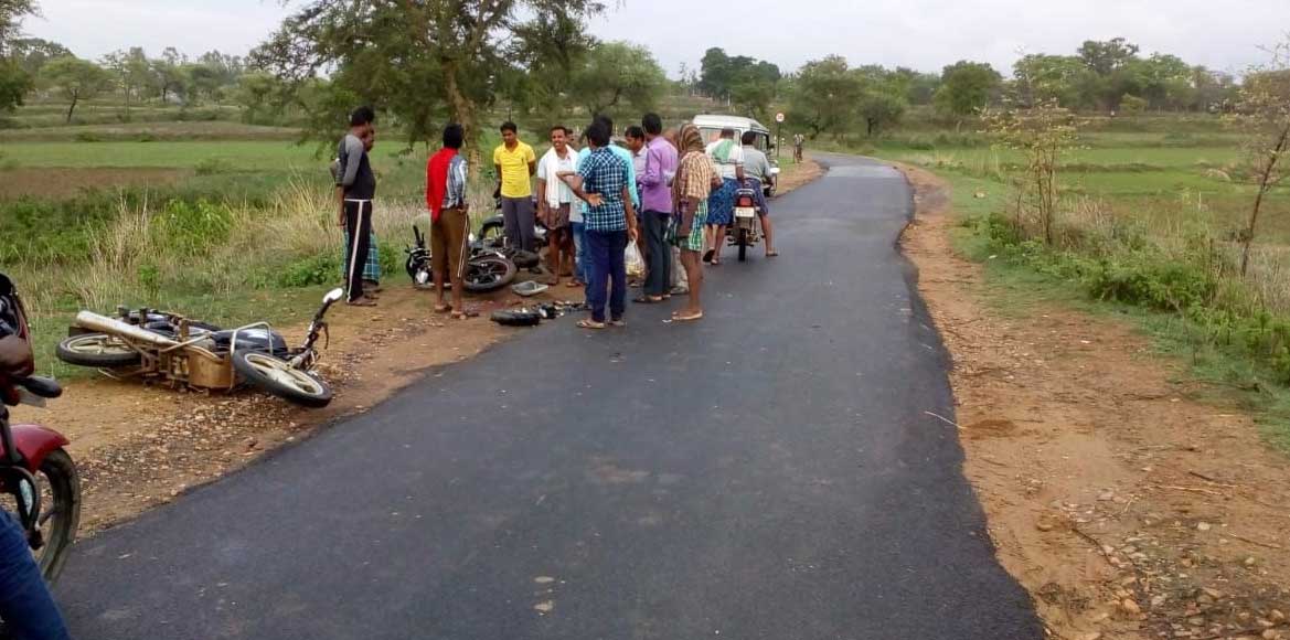 सरायपाली : माँ के आँचल से दूर जा गिरा बच्चा, 2 के आंख में आई... - CG Sandesh