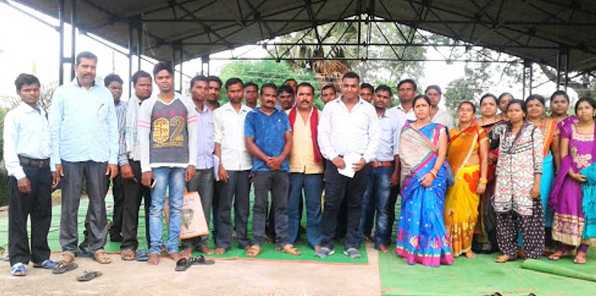 प्रेरकों ने शासन प्रशासन के प्रति नाराजगी जाहिर करते हुए आगा... - CG Sandesh