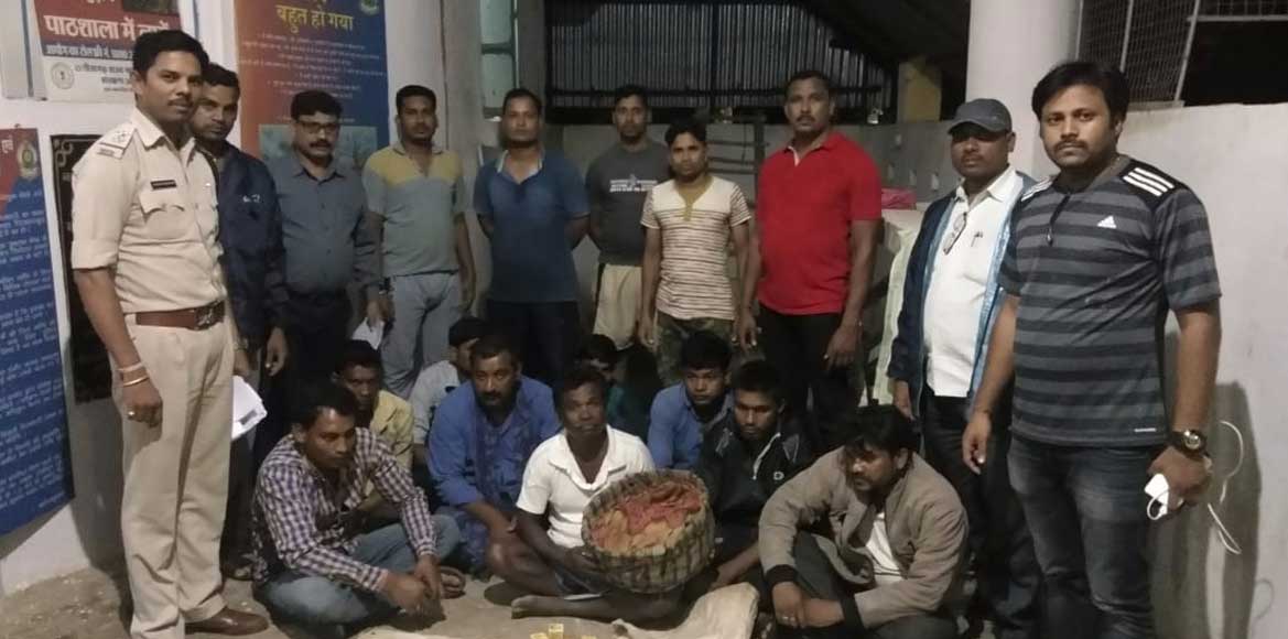 सरायपाली : खड़खड़िया जुआ खेलते 9 गिरफ्तार - CG Sandesh