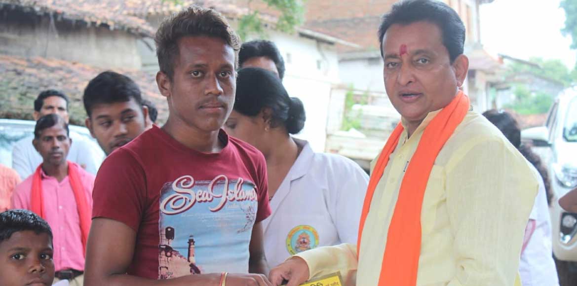 बसना छत्तीसगढ़ में प्रतिभाशाली लोगों एवं प्रतिभावान छात्रों ... - CG Sandesh