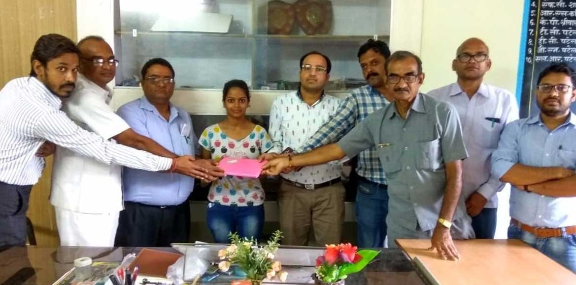 इंटरनेशनल बेसबॉल स्वर्णपदक विजेता खिलाड़ी भावना पटेल का अघरिय... - CG Sandesh