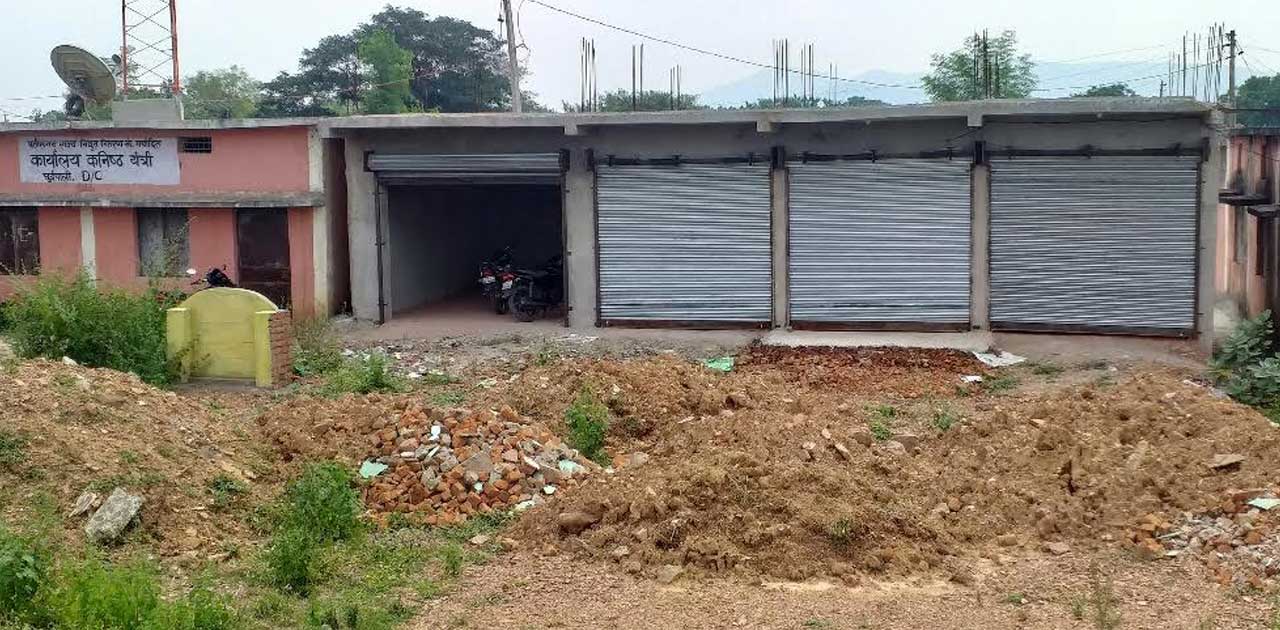 अवैध कब्जा कर सरपंच ने बनवाया कॉम्पलेक्स, ग्रामीणों ने की शि... - CG Sandesh