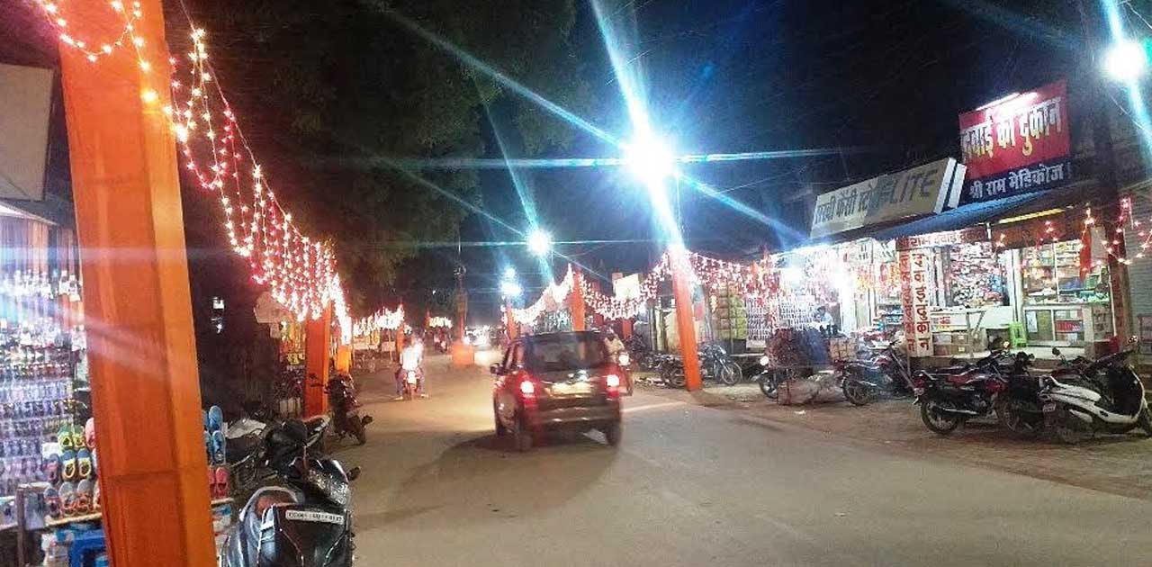 दुर्गोत्सव में शहर हुआ प्रकाशमय, शाम होते ही उमड़ रहा है श्रद... - CG Sandesh