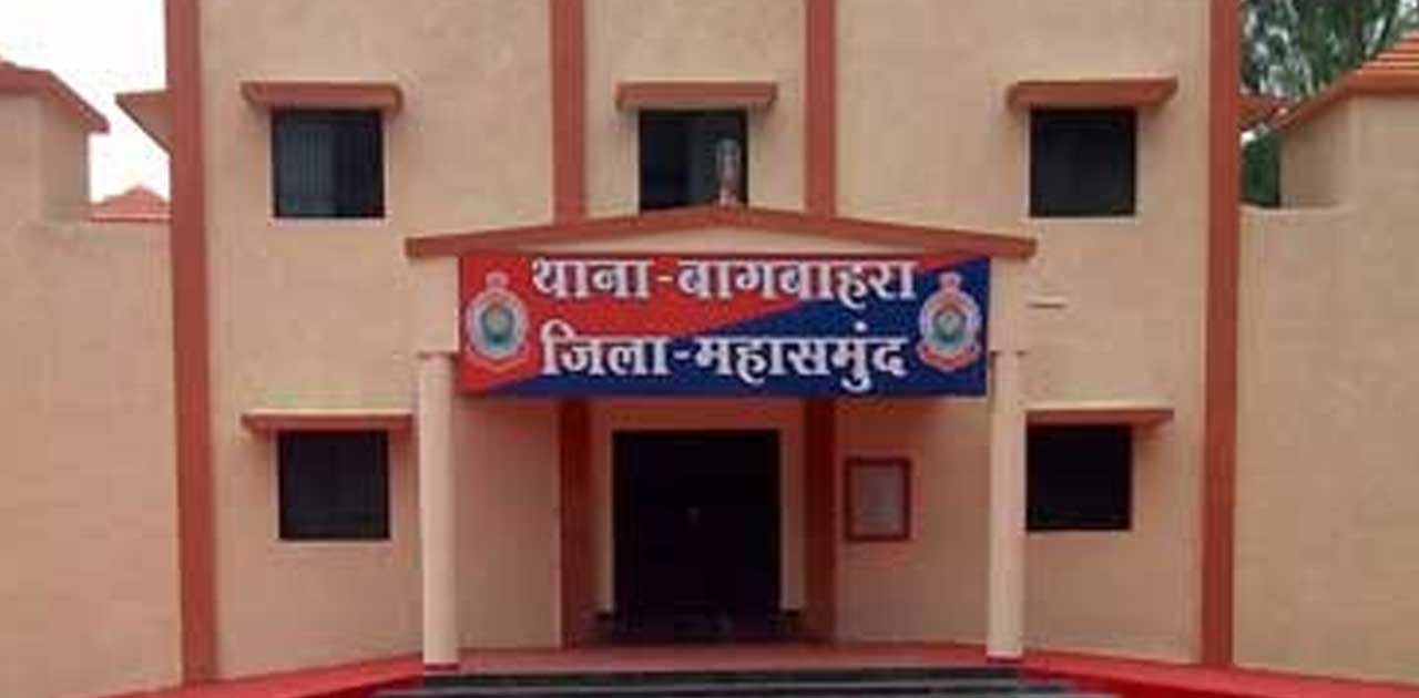 लापरवाही पूर्वक वाहन चलाकर ली महिला की जान.  - CG Sandesh