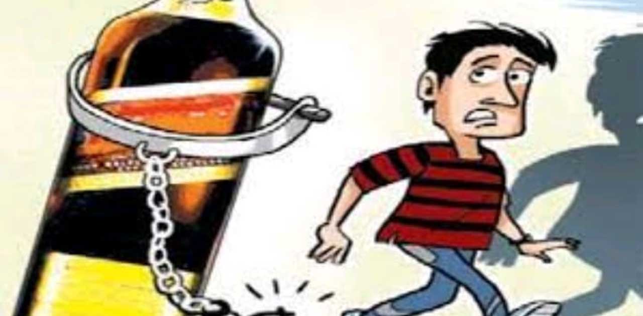 कोमाखान पुलिस ने पकड़ी 70 लीटर अवैध शराब. - CG Sandesh
