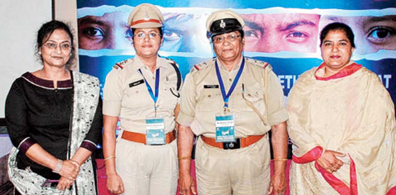 नेशनल अवार्ड  से सम्मानित मल्लिका बेनर्जी ने किया सरायपाली थ... - CG Sandesh