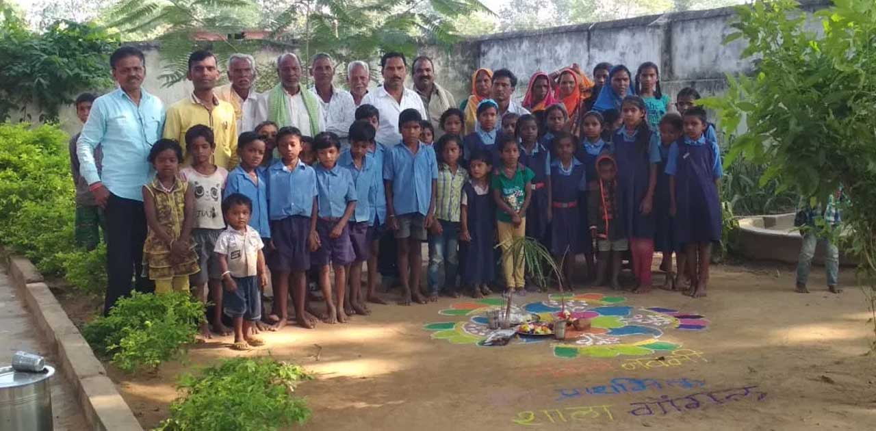 शा.प्राथमिक शाला गोंगल में आँवला नवमी मनाया गया - CG Sandesh