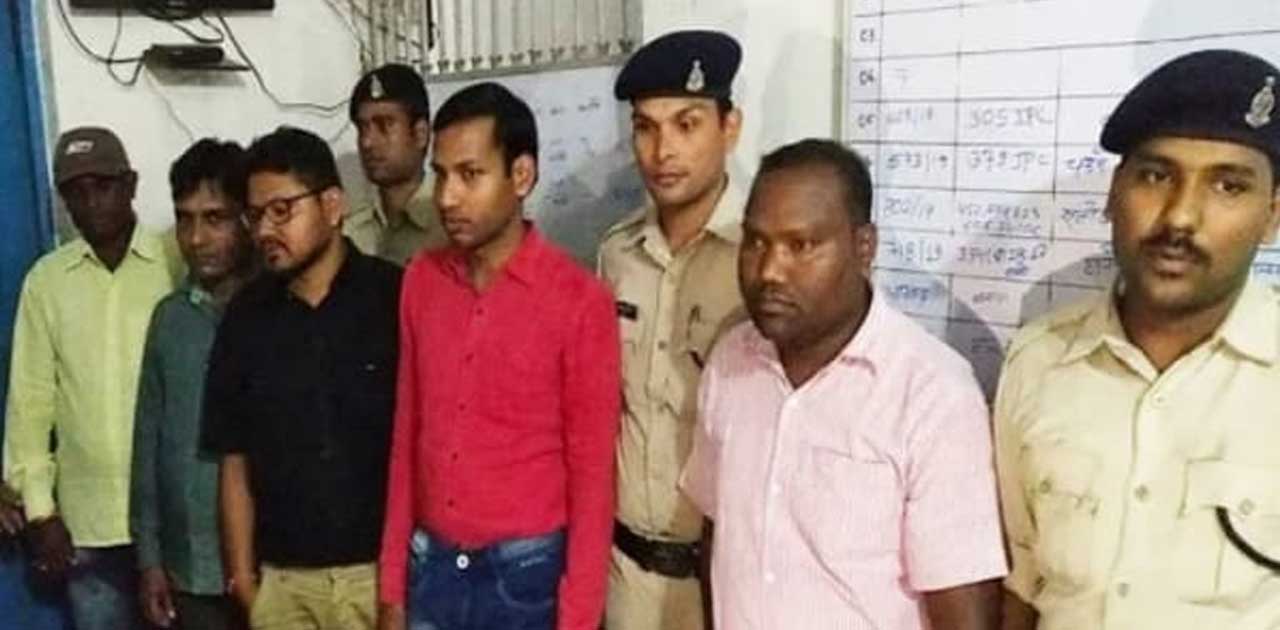 छेड़खानी के मामले में और फोन पर अश्लील बात को लेकर थाना कसडोल... - CG Sandesh