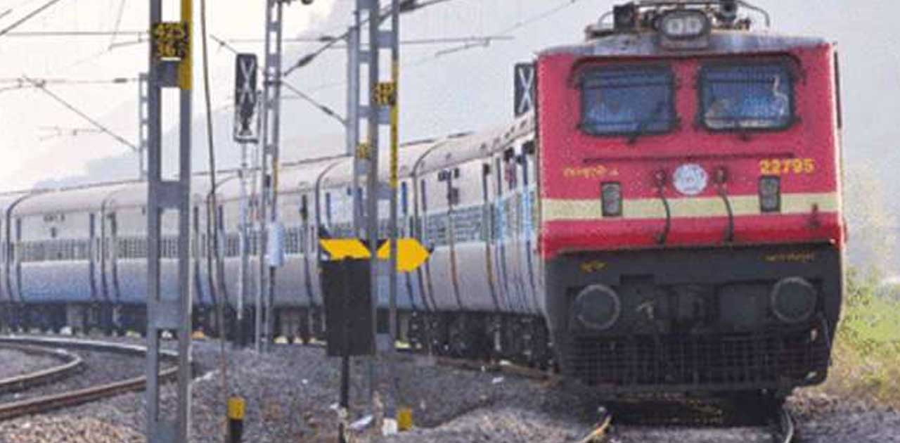 राज्य में नयी सरकार आने के बाद रेल लाईन हेतु पुनरू उठने लगी,... - CG Sandesh