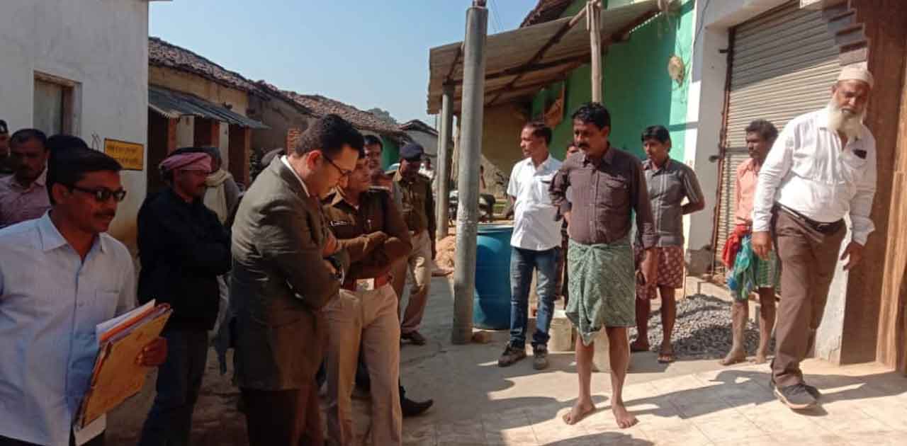 रायपुर आईजी आनंद छाबड़ा के बसना दौरे के दौरान ग्राम पोटापारा... - CG Sandesh