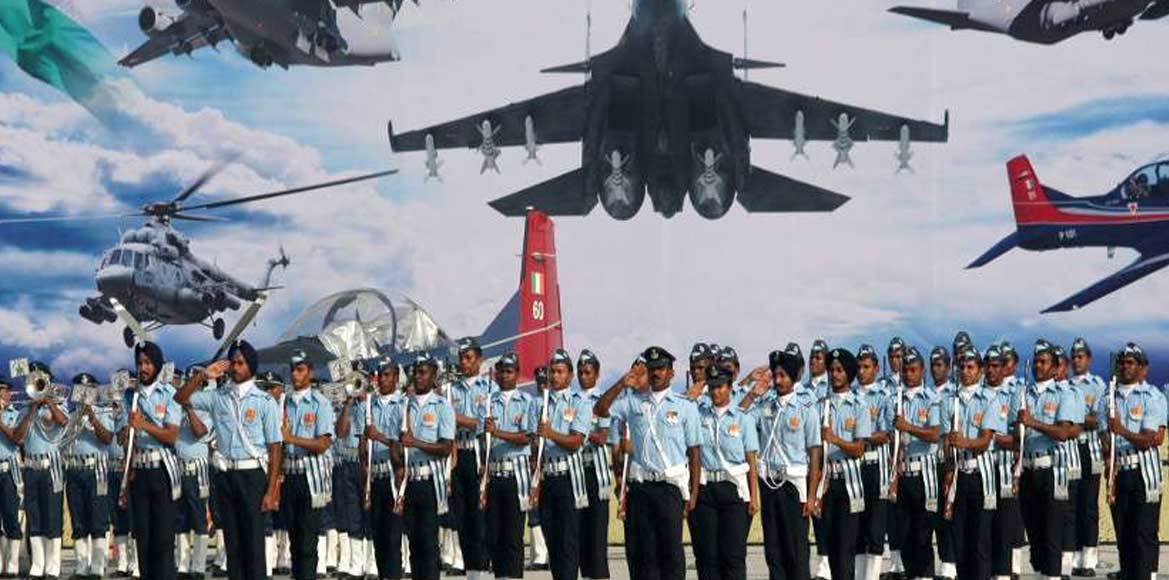 भारतीय वायुसेना में चिनूक हेलीकॉप्टर शामिल - CG Sandesh