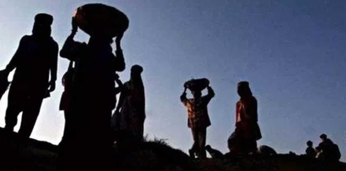 बलौदाबाजार : तमिलनाडु  से दलालों के चक्कर में फंसे  9 श्रमिक... - CG Sandesh