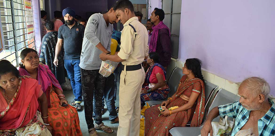 जब 30 बिस्तर के अस्पताल में पहुंचे 30 घायल... - CG Sandesh
