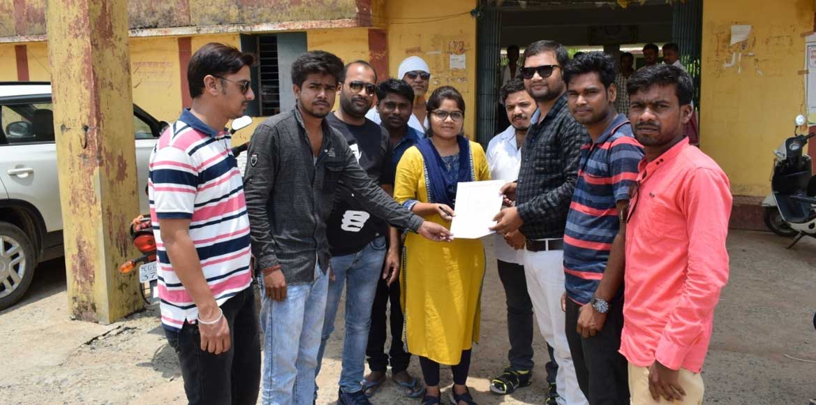 बसना श्रमजीवी पत्रकार संघ ने पत्रकारों पर ज्यादती के विरोध म... - CG Sandesh