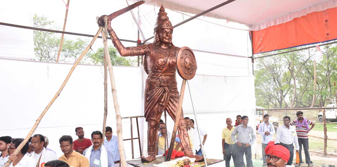 स्कूल शिक्षा एवं आदिम जाति कल्याण विभाग के मंत्री श्री प्रेम... - CG Sandesh