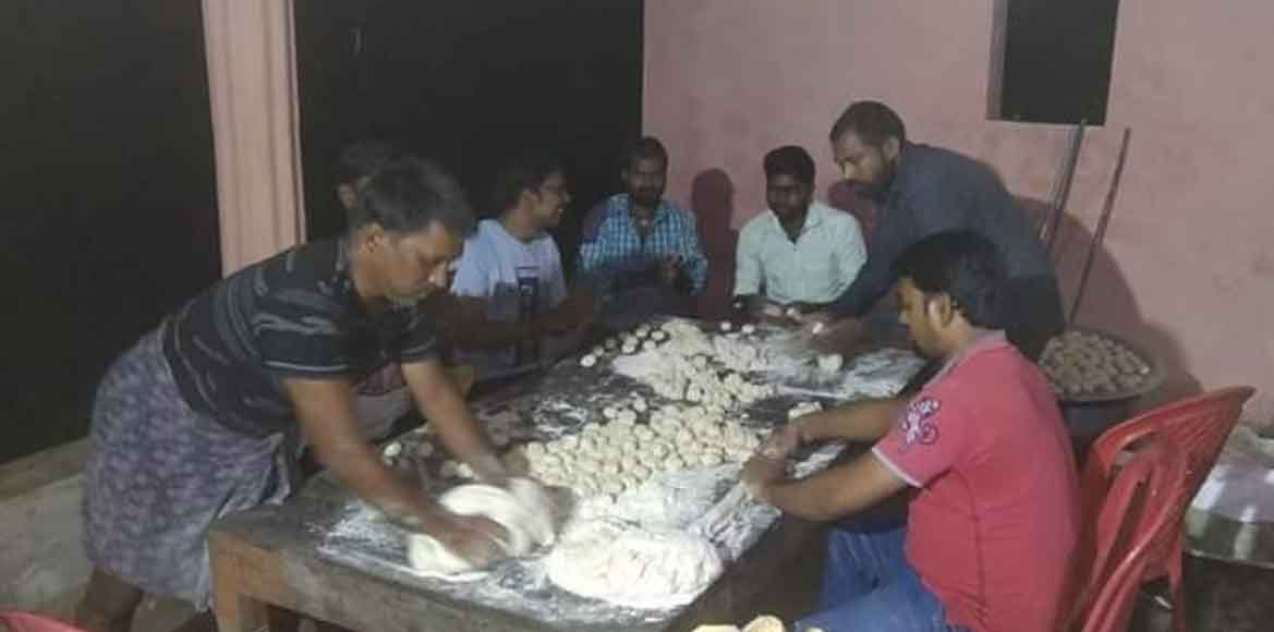 सावन माह में शिव भक्त कावरियों के लिये बोल बम सेवा समिति में... - CG Sandesh