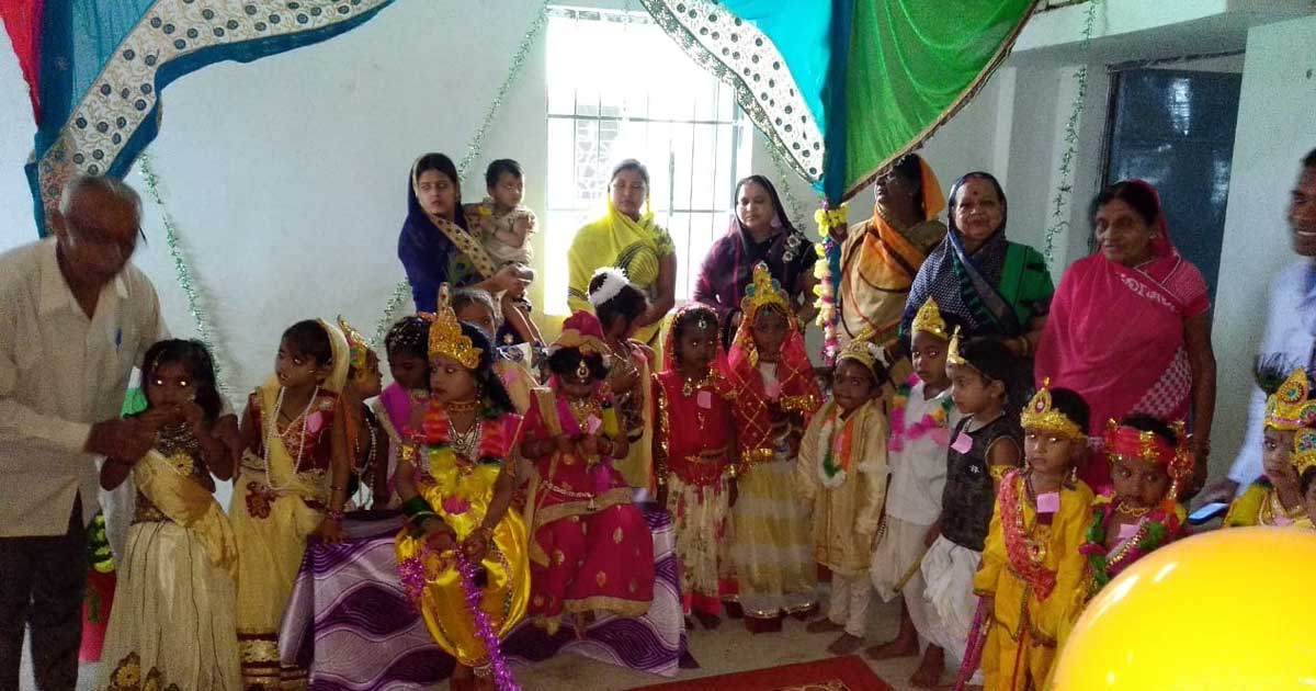 सरस्वती शिशु मंदिर भँवरपुर मे धूमधाम से मनाया गया कृष्ण जन्म... - CG Sandesh