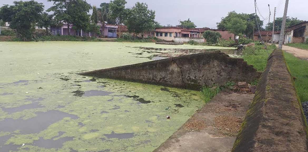 तालाब बना आफत, कचरे के भंडारण के लिए हो रहा उपयोग  - CG Sandesh