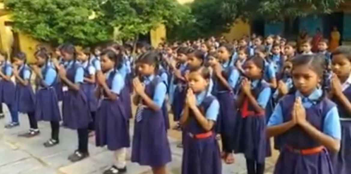 व्हाट्सएप्प से प्राप्त शासकीय कन्या शाला, पिथौरा की छात्राओ ... - CG Sandesh