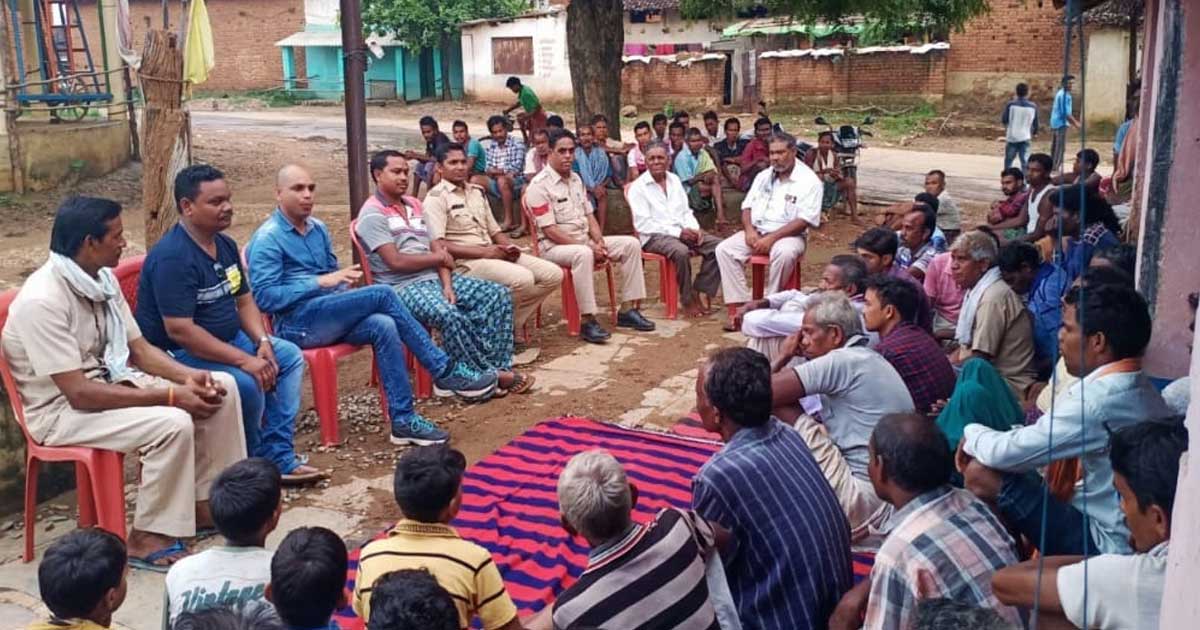 थाना प्रभारी ने कहा प्रत्येक गाँव में ग्राम सुरक्षा समिति हो... - CG Sandesh