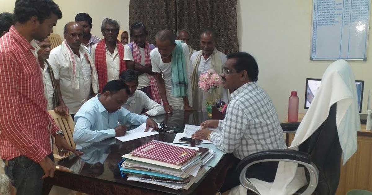 भोथलडीह में साल भर से नहीं किया गया है पेंशन वितरण, मुख्य का... - CG Sandesh