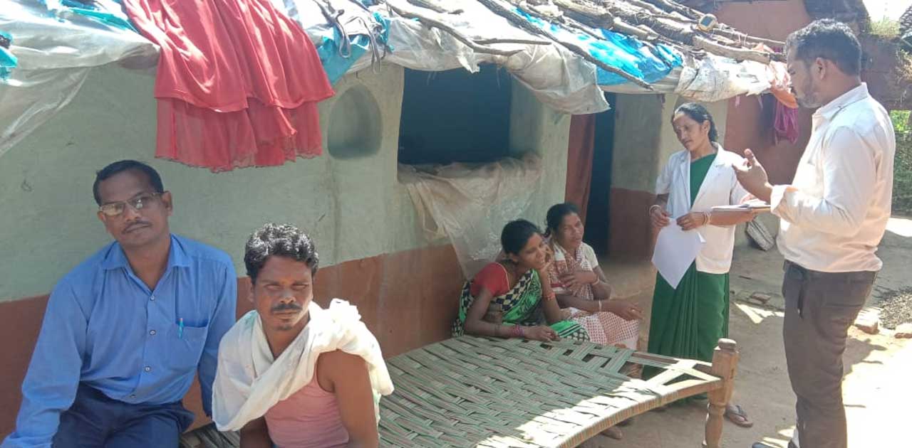 बलौदाबाज़ार :- स्कूल में पदस्थ स्वीपरों को 7 माह से नहीं मिला... - CG Sandesh
