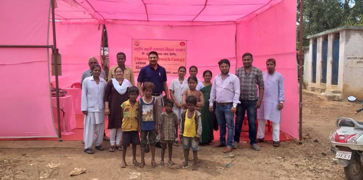 स्लम एरिया में स्वास्थ्य सेवाएं प्रदान करने फील्ड में उतरे व... - CG Sandesh