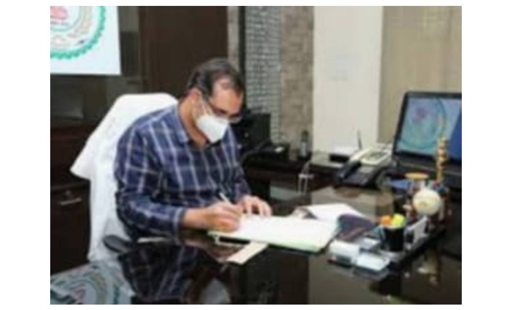 कलेक्टर ने ली स्वास्थ्य विभाग की समीक्षा बैठक..कहा कोरोना से हो रही मौत को रोकना हमारा लक्ष्य; गंभीर और जरूरतमंद मरीजों को ही दिए जाए ऑक्सीजन बेड..