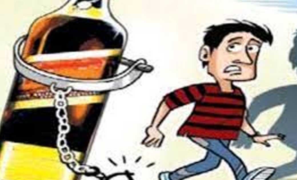 20 लीटर महुआ शराब जप्त. - CG Sandesh