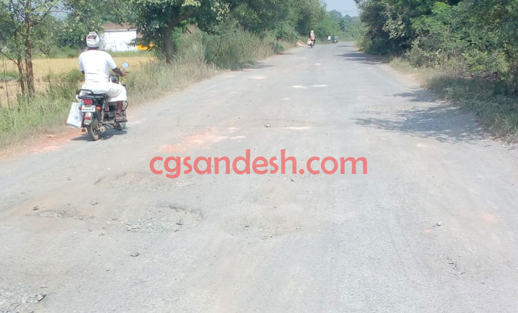 एक बार फिर बसना से भँवरपुर-सागरपाली मार्ग में हो गए अनगिनत ग... - CG Sandesh