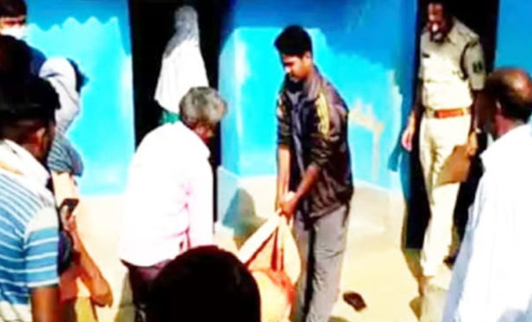 छतीसगढ़ में 8 दिन तक उपवास रखे तथाकथित बैगा पति ने रात में चढाई पत्नी की बलि, तंत्र -मंत्र के अंधविश्वास में पत्नी की कर दी हत्या..!