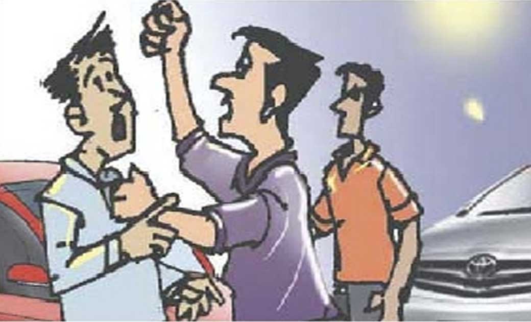 मेरा लाईन क्यों काटे हो कहकर गाली गलौच और मारपीट।