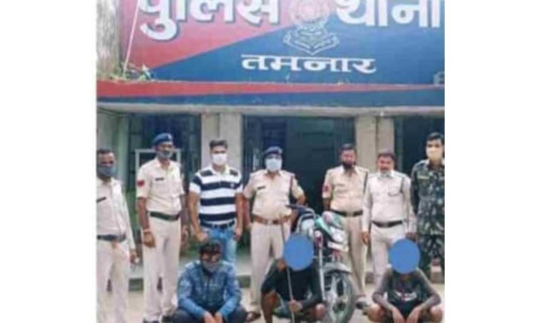 ATM ब्रेकिंग के आरोपियों को 24 घण्टे में अंदर पकड़ने में  पुलिस ने पाई बड़ी सफलता... दो अपचारी बालक सहित 03 आरोपी गिरफ्तार....पढ़िए  पूरी खबर