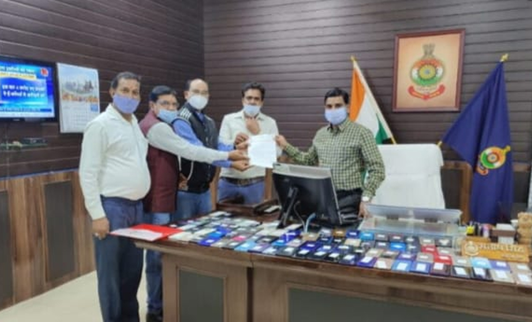 वसुलीबाज पत्रकार भरत अग्रवाल व दो अन्य पर जल्द कार्यवाही करे पुलिस प्रशासन अन्यथा आंदोलन के लिए बाध्य होगा साहू समाज---डिग्रीलाल साहू