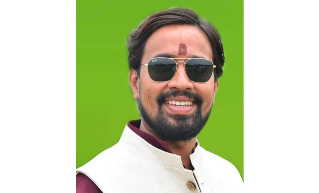 अरनव गोस्वामी के ऊपर पुलिस की ऐसी  कार्यवाही प्रजातंत्र पर आ... - CG Sandesh