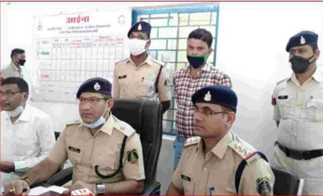कार छिपाने वाला पुलिसकर्मी निलंबित, कांग्रेस नेत्री के बेटे ... - CG Sandesh