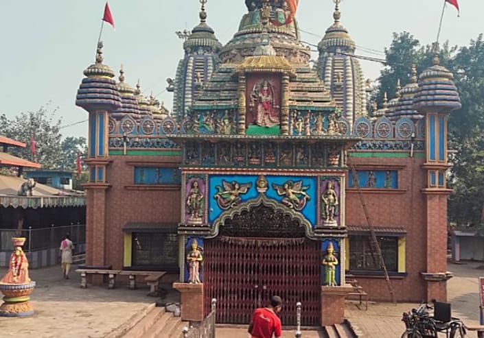 भगवान के घर में चोरी....जिले के ख्यातिप्राप्त बंजारी मंदिर के दान पेटी से अधर्मी ने दिया चोरी को अंजाम..सीसीटीवी की मदद से जल्द आएगा कानून के गिरफ़्त में..