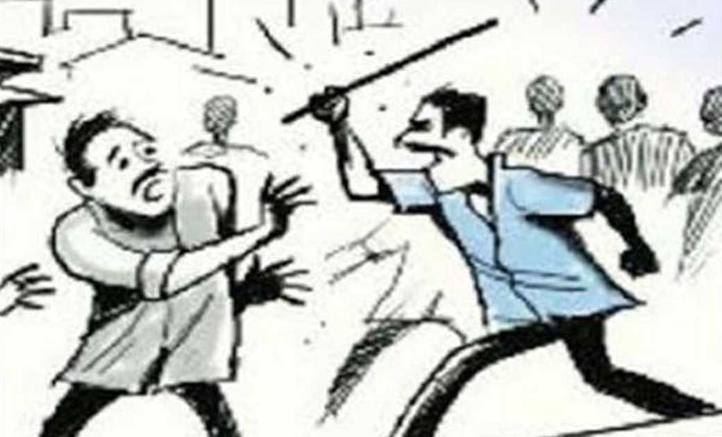 भूल गये मोबाइल को वापस लेने गये व्यक्ति के साथ मारपीट.