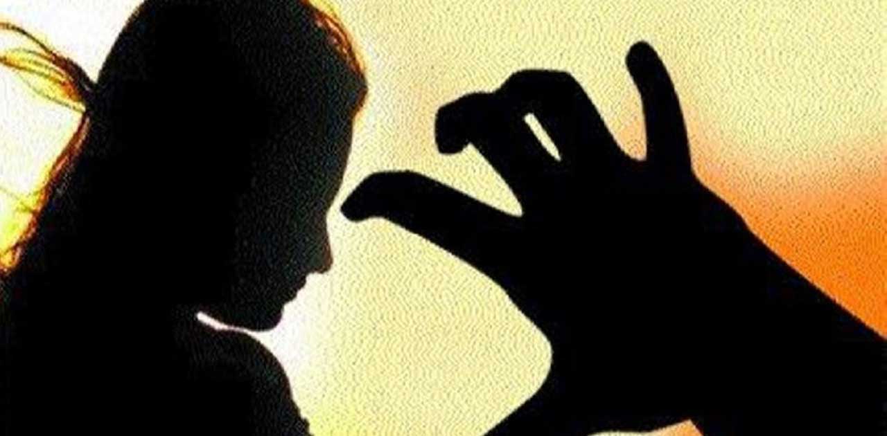 महिला से छेड़छाड़ कर जान से मारने दी धमकी