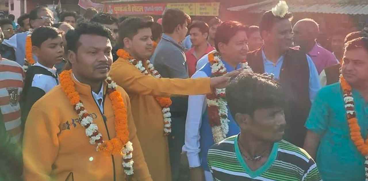 6 पार्षद होने के बावजूद 10 पार्षदों के समर्थन से बने नीलांचल... - CG Sandesh